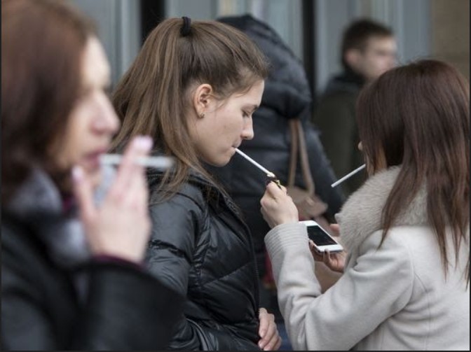تاثیر اعتیاد بر روان نوجوانان تاثیر اعتیاد بر روان نوجوانان