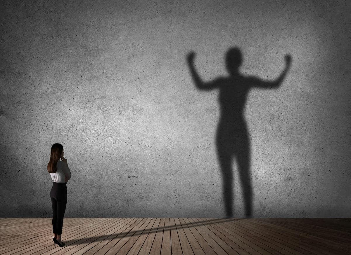 رازهای پرورش دختر مستقل | رنگ زندگی رازهای پرورش دختر مستقل